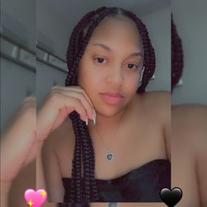 Meet your Posher, Christina